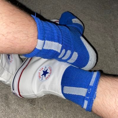 21 | NSFW  satisfying all your cock-thirsty needs | find my Insta @nike_elite_sock_fetish | DM what you wanna see 😈😜🍆