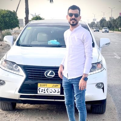 وفي الأوقات الحرجة تعلم أن أكتاف الآخرين هشّه وأياديهم قصيرة ، وأن الله فقط هو خير معين وخير سند 
#صاحب_الإلنترا 
 💙 الاهلي 74 x ❤️