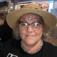 Julia Dennison 🇬🇧👒🌺🌷🌾🪴🦚🦩🦋😎🥂(@Ibiza76) 's Twitter Profile Photo