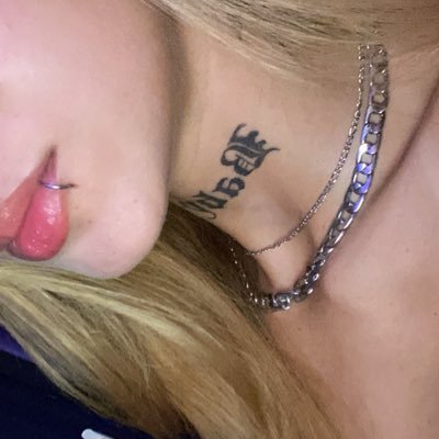 julia_martinssx's profile picture. 