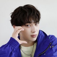 love (@leehsarc) 's Twitter Profile