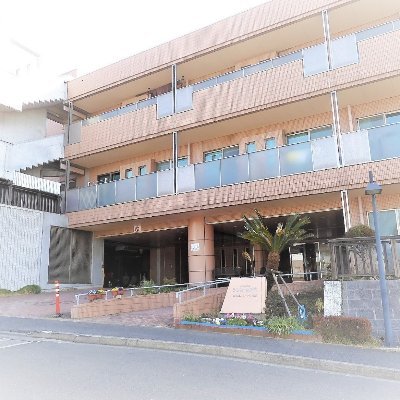 横浜市旭区にあるケアハウスシャローム桜山です。シャローム桜山は、自立型のケアハウス（軽費老人ホームC型）です。個室38室と二人部屋6室があり、50人の方が生活されています。ご入居の相談は https://t.co/BRz6FQbWUI へお願いします。