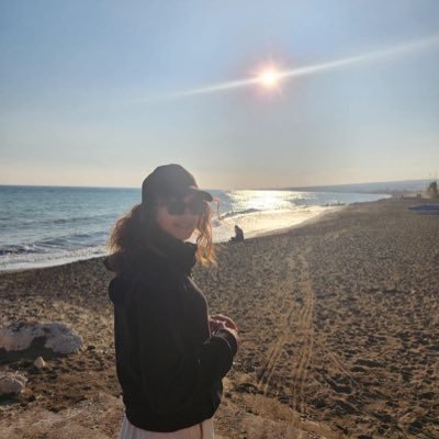 HandeKelebek's profile picture. 🦋