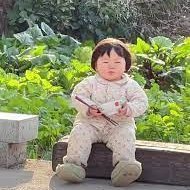 earthskyfafa's profile picture. 