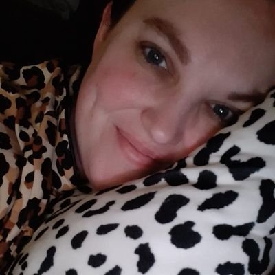 Hi I'm new here and I'm looking for fun😋 I don't mind 420 friends