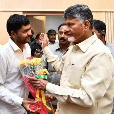 తెలుగుదేశం పార్టీ రాష్ట్ర కార్యనిర్వాహక కార్యదర్శి
#TDPTwitter
Ex- State President Telugunadu students federation- TNSF (TDP Party Student Wing)