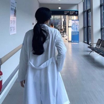 إن طال ليلُ الأسى فالصبحُ يَعقبهُ ،، - #Iau - عضو في @EdhaahIAU , قائدة اللجنة الإعلامية في @bioClub_iau ✨ #environmental_science