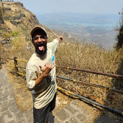 I have opinions & I write.
instagram: https://t.co/ODHq8zOi2B