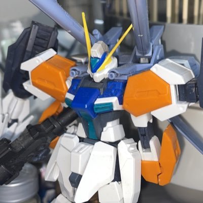 どうもです！主にガンプラを配信しています^ ^最近ではガンプラ改造にハマっております！改造→表面処理→洗い→塗装とやっています！塗装に関しては最近エアブラシの環境が整ったので希釈の勉強中です笑                 よろしくお願いしますm(_ _)m