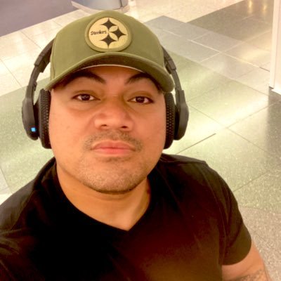 nice_bouncer's profile picture. “This above all.. to thine own self be true” 🌴