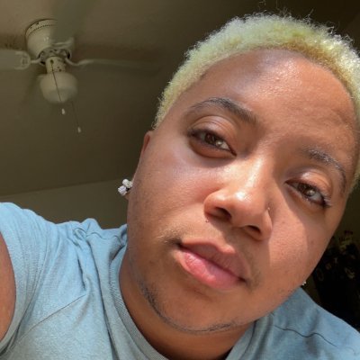 Writer. Artist. Icon.
he/they/fae
2nd poetry collection
