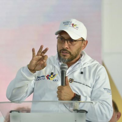 Politólogo y máster en intervención social ✊🏽 Petro Presidente 🇨🇴Asesor despacho @MinInterior - Líder Sistema Nacional de Convivencia para la Vida.