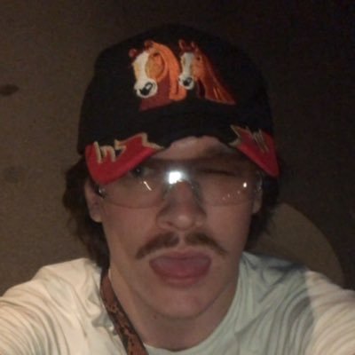 HLowoel's profile picture. annoyingly uncensoredz