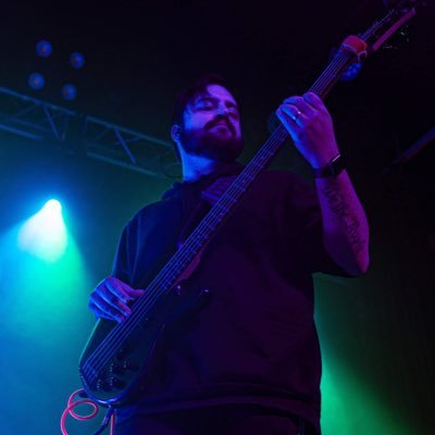 I am a Producer, Mixing/Mastering Engineer/ Streamer(tanakin402). Currently the Bassist and Producer for the band “Feel Good”