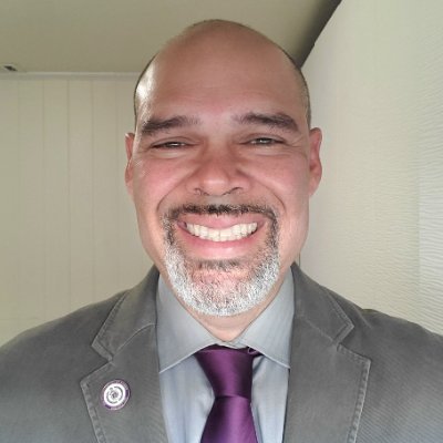 Husband, Brother, Uncle, Friend, Ω. Father to 4. Papa to 1. 30yrs an educator, from teacher to coach to admin to publishing. Life is 💜 and 💜 is giving