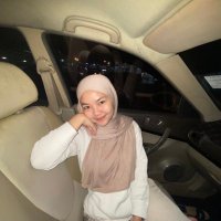 a (@azleyzasalleh) Twitter profile photo