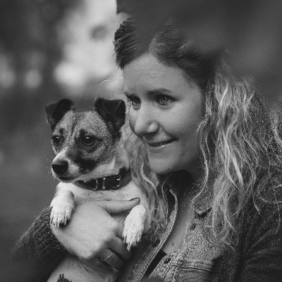 MarliesvHemert's profile picture. Arts (NietPrakt) Ik blog + ondersteun patiënten @begrepenklacht
Interesse in actualiteit, zorg, sport, films/series, muziek, geloof, gifjes en twitteronzin.