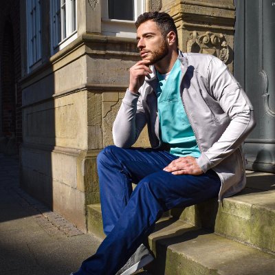 Steve251980's profile picture. Father of a girl, divorced, floor maker, data scientist, pet, travel, food, golf, reading, camping, love of all things beautiful, no porn ! 🇺🇸