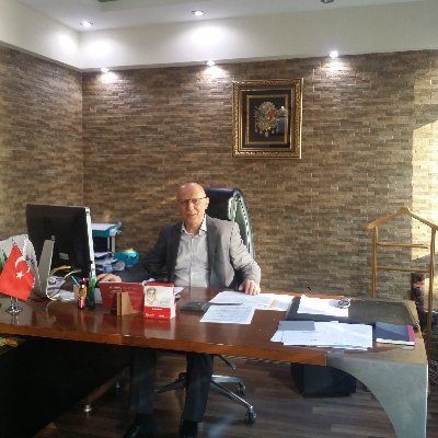 mrtugur's profile picture. BAŞKALARININ KURALLARIYLA DEVLET KURARSANIZ ONLARIN SOYTARISI OLURSUNUZ.