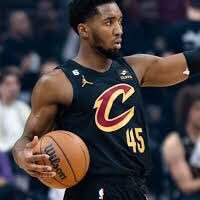 Basketball, Soccer, Track, CC Class of 27’ #Clevelandfan4life @browns, @cavs, @CleGuardians, Toledo Rockets, Lakers, IFB I try to follow back no dms