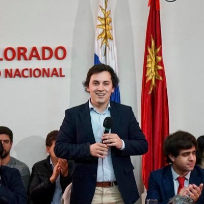 Colorado, de Peñarol y NFC de Salto!!! Licenciado en Ciencia Política - Universidad de la República. 📍Montevideo - Salto