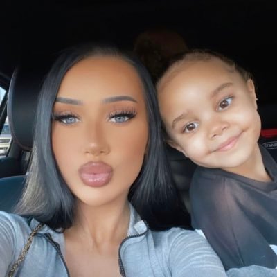 HarrisEmmy60820's profile picture. Fashion designer & fashion modeling🤩😻