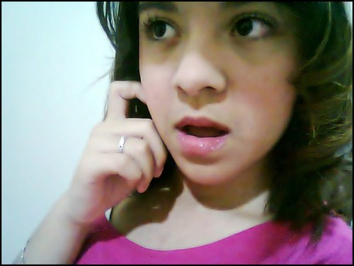 Não ligo que me olhem da cabeça aos pés..porque nunca farão minha cabeça e nunca chegarão aos meus pés