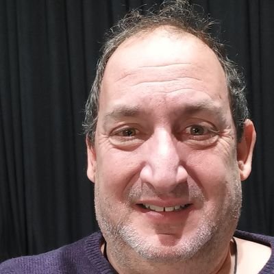 adriboren's profile picture. Docente