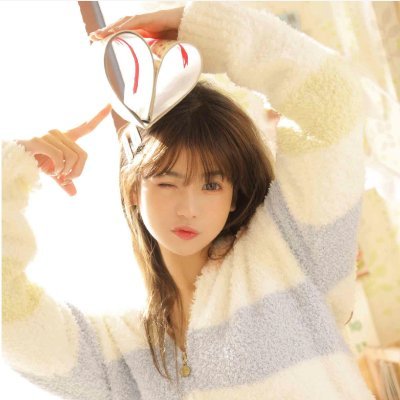 Frank12400's profile picture. 颜值博主，软妹一枚，关注必回😊😊😊（互fo必关）