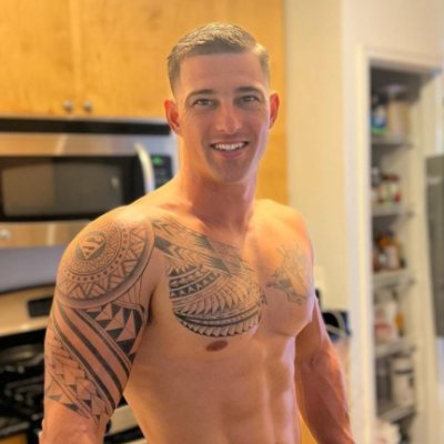 single gay here and will love to make more friends here and even more am a very nice guy with a good heart so i will love to meet more gay guys here