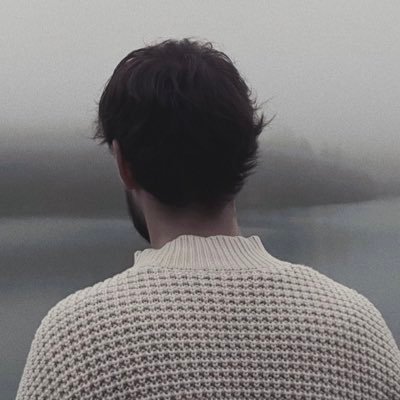 dmwbusy's profile picture. smile more :)