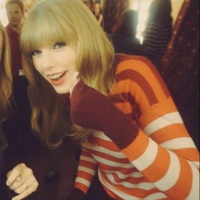 TAYLOR SACA 4 FECHAAA