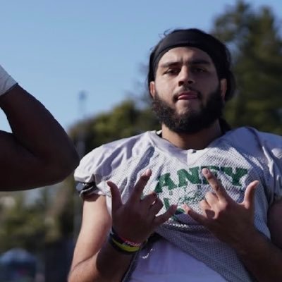 |Laney College🦅🏈|6’2 260lbs|OL|3.7gpa|