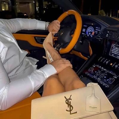 AnayaLeila58200's profile picture. 