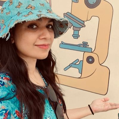 Biochemist👩🔬, Pdf@uiowa, Photophile 📸, Aesthete 🌝🌙🌛💫, Current obsessions : Nucleosomes of Malaria parasite🔥, Chlamydia exportome 🌸, CryoEM ❄️