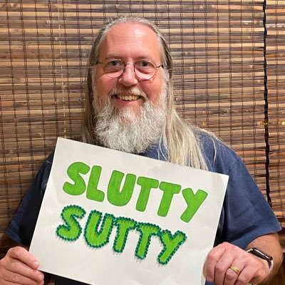 Hockey fan, union activist, parent, and striving to be anti-racist. partner of @sutlifsl My tweets here are my own! he/him https://t.co/mtvyuBzgyb