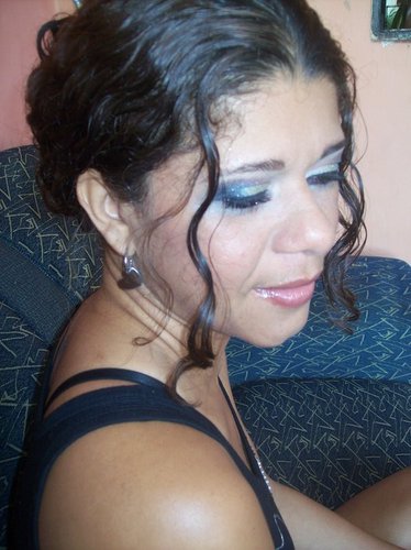 Razão da minha vida é viver para meu Deus meus filhos e meu marido!!
http://t.co/6CfBn5D6xv