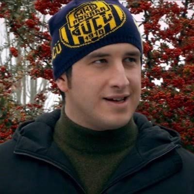 biiangarabebesi's profile picture. ben 30 yaşındayım. ankaragüçlüyüm. polisim, cinayet büroda. bekarım. annemle babamla yaşıyom. evim arabam yok.