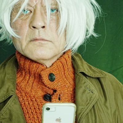 DiveEnglish's profile picture. 