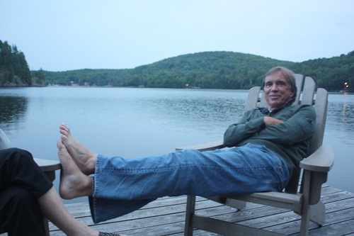 RobertPMorton's profile picture. Lawyer, humourist, drinker, golfer, political nut, cigar smoker, writer... and I launder and iron my own English dress shirts ...cleaners are brutally clumsy.