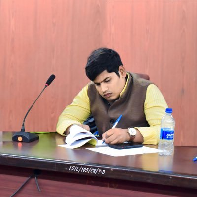 State President (Prashikshit Morcha) । Student Leader (University of Allahabad) । National Executive Member (Sanyukt Yuva Morcha) ॥
