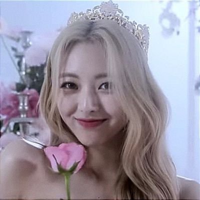 #YUNA: ė ģ¬ėķė ź² ģ£ė¼ė©“, ė²ģøģ who? you'll never know ⢠multi ⢠carrd byf !!