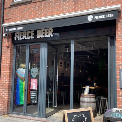 MCR bar for @fiercebeer 🏴󠁧󠁢󠁳󠁣󠁴󠁿 Great Beer, cider, wine and people 🍻 100% vegan and dog friendly 🌱🐾 We’re really cool here 😎