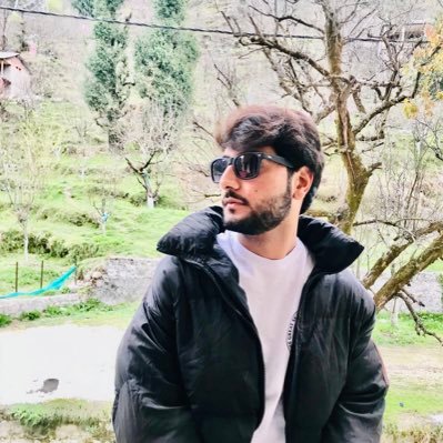 Div_ydv's profile picture. 