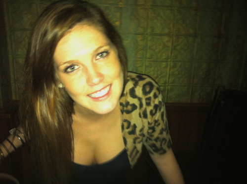 aysiasaint's profile picture. Recent graduate of @Telfer_uOttawa School. Travelling to further my international experience in both work and play is my ultimate goal.