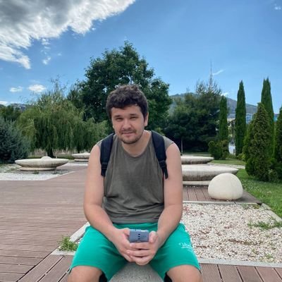 IzakYKT's profile picture. Otaku, Gamer, Father ._.