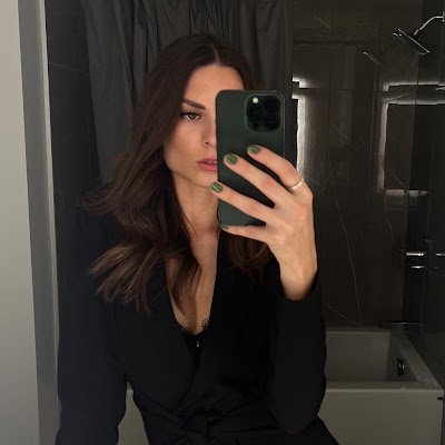 simonapale's profile picture. Founder & CEO of HAND ~ babysitting app