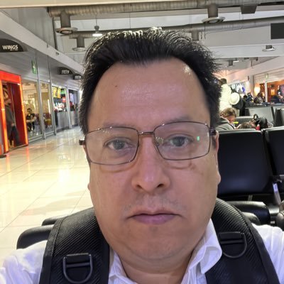 vicmoraoncologo's profile picture. Radioterapia