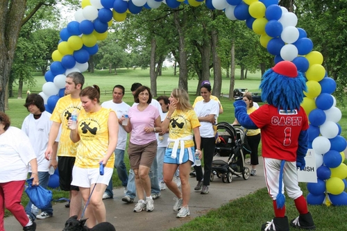 NAMIWalks raises awareness and funds for NAMI-NE. Join us June 9 to make a difference in the lives of people impacted by mental illness!