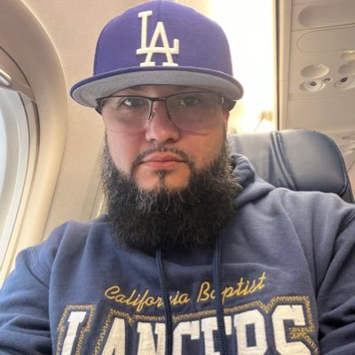 🙏🏽: Evangélico , 💍: @ea_horton (3 kids) 👨🏽🏫: Assoc. prof. & Dir. of @cbu_ics (@calbaptist, @scmcbu) ⛪️: loading... 🎓: PhD @sebts